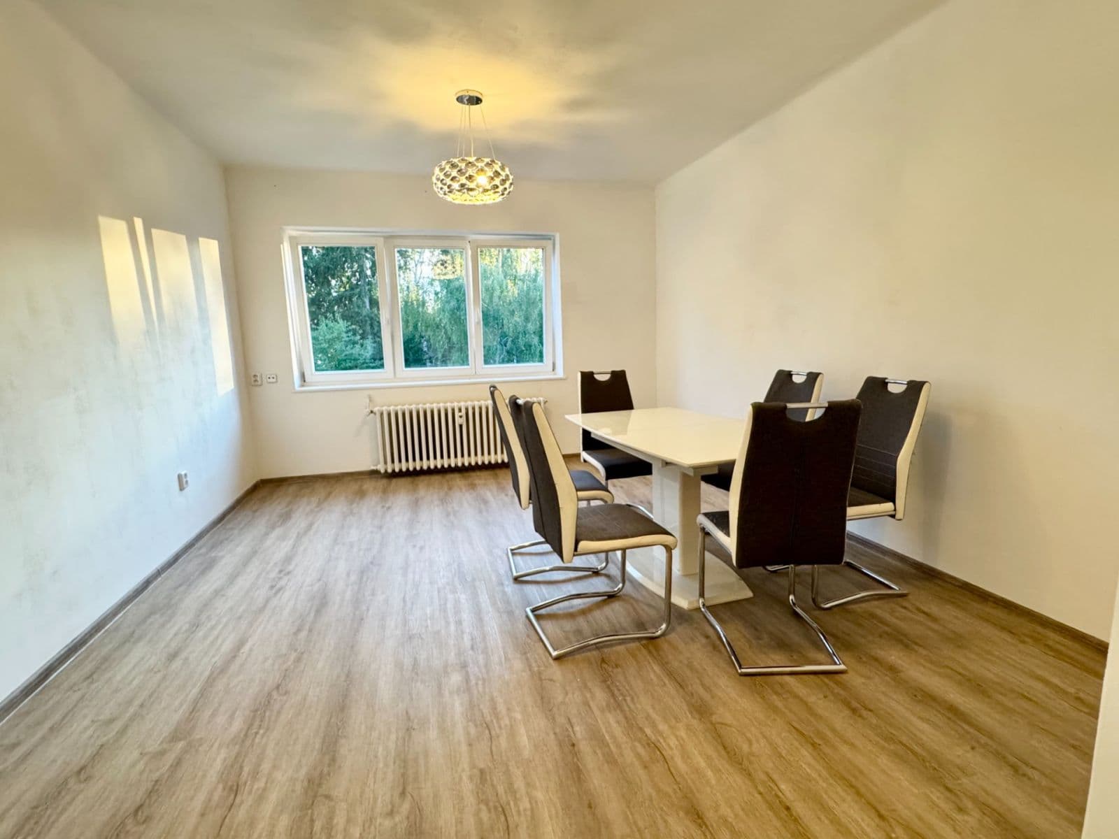 Prenájom bytu 4-izbový 80 m², Obora, Vlašim, Středočeský kraj Prenájom bytu 4-izbový 80 m², Obora, Vlašim, Středočeský kraj
