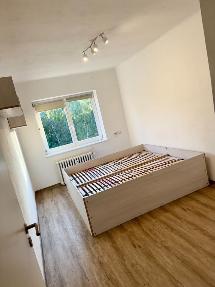 Prenájom bytu 4-izbový 80 m², Obora, Vlašim, Středočeský kraj Prenájom bytu 4-izbový 80 m², Obora, Vlašim, Středočeský kraj