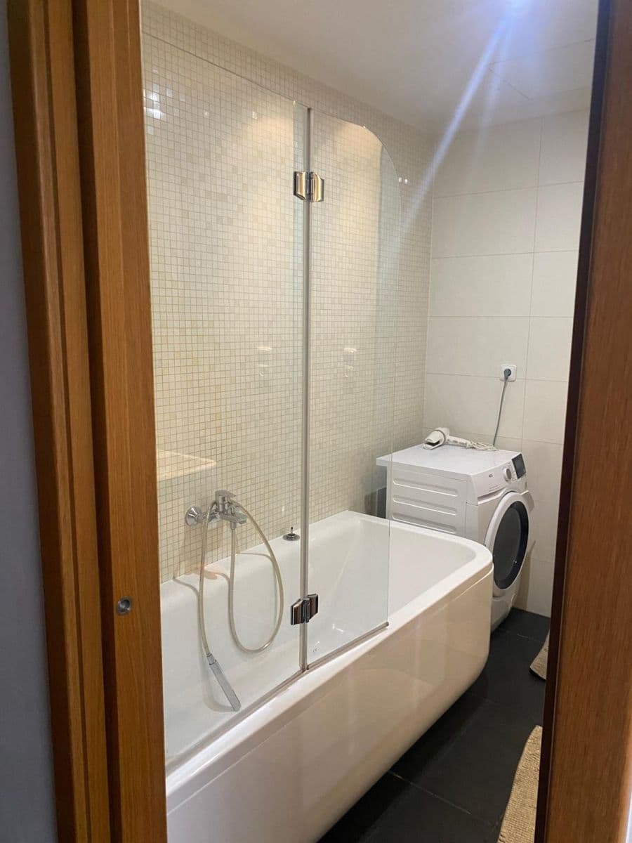 Prenájom bytu 1-izbový 45 m², Uruguayská, Praha, Praha Prenájom bytu 1-izbový 45 m², Uruguayská, Praha, Praha