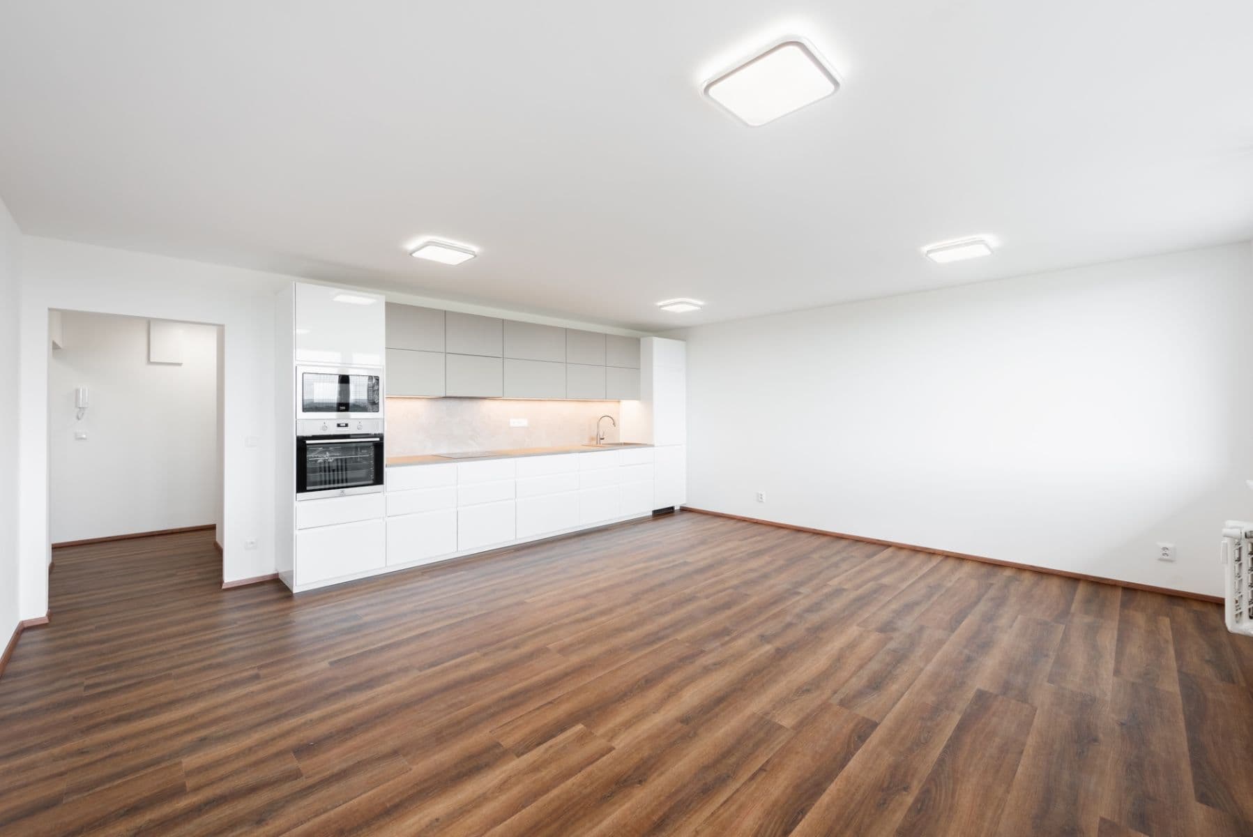 Predaj bytu 3-izbový 85 m², Doležalova, Praha, Praha Predaj bytu 3-izbový 85 m², Doležalova, Praha, Praha