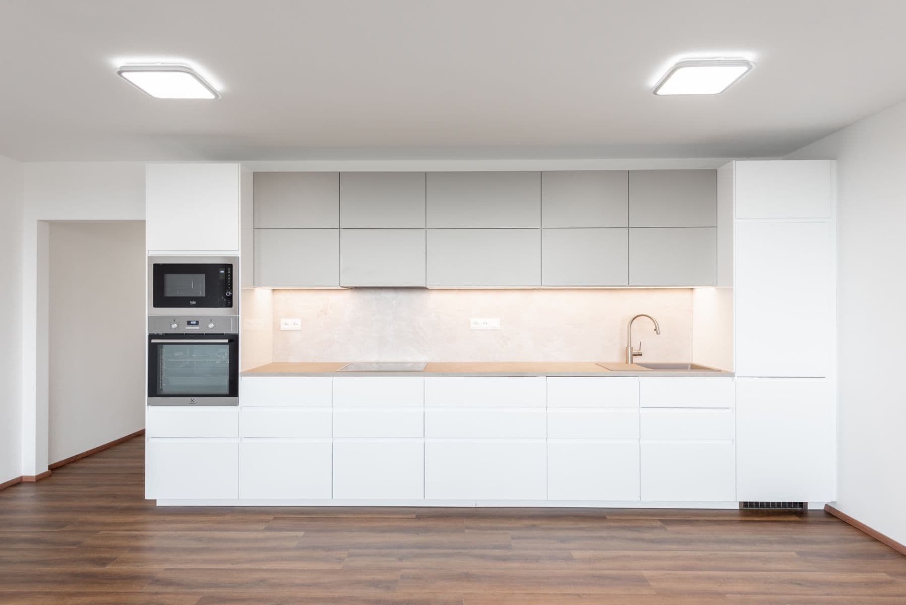 Predaj bytu 3-izbový 85 m², Doležalova, Praha, Praha Predaj bytu 3-izbový 85 m², Doležalova, Praha, Praha