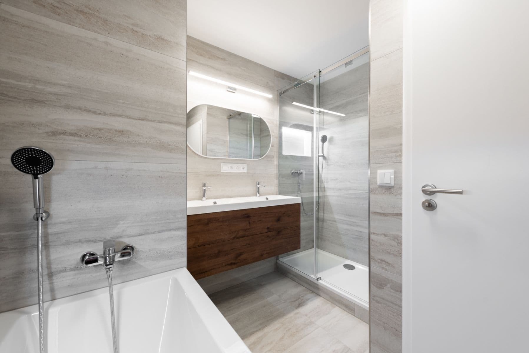 Predaj bytu 3-izbový 85 m², Doležalova, Praha, Praha Predaj bytu 3-izbový 85 m², Doležalova, Praha, Praha