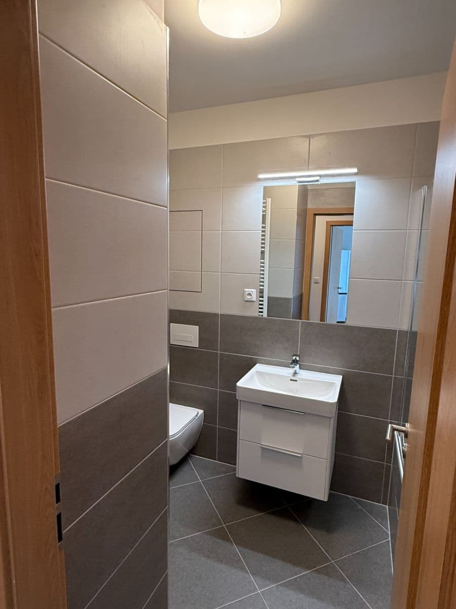 Prenájom bytu 2-izbový 53 m², Návarovská, Praha, Praha Prenájom bytu 2-izbový 53 m², Návarovská, Praha, Praha
