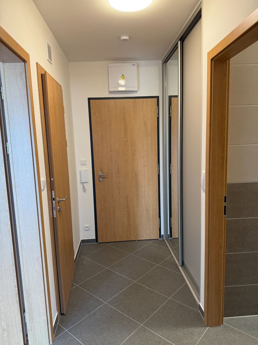 Prenájom bytu 2-izbový 53 m², Návarovská, Praha, Praha Prenájom bytu 2-izbový 53 m², Návarovská, Praha, Praha