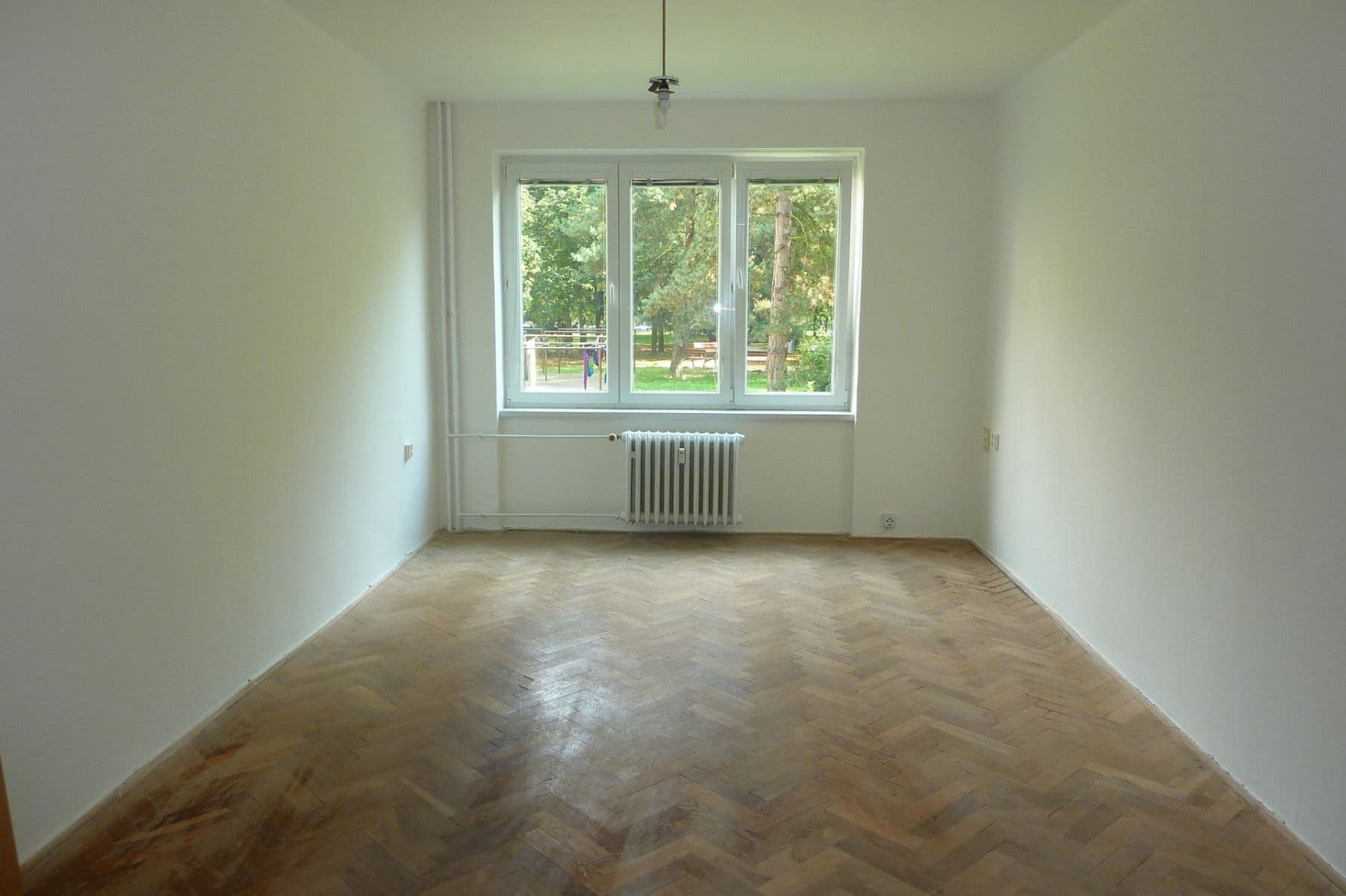 Prenájom bytu 2-izbový 53 m², Spojovací, Plzeň, Plzeňský kraj Prenájom bytu 2-izbový 53 m², Spojovací, Plzeň, Plzeňský kraj