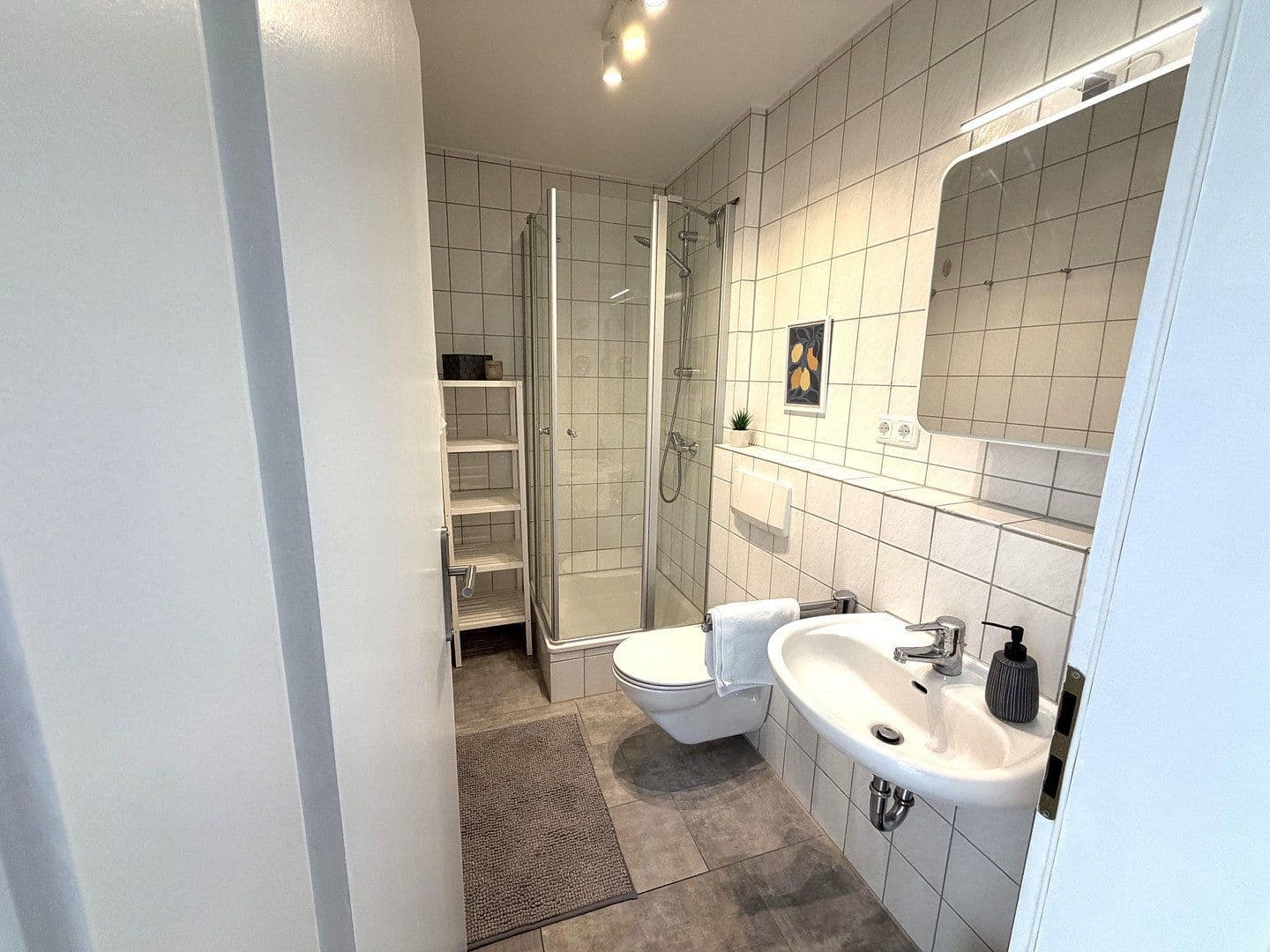 Prenájom bytu 1-izbový 30 m², Dachau, Bavorsko Prenájom bytu 1-izbový 30 m², Dachau, Bavorsko