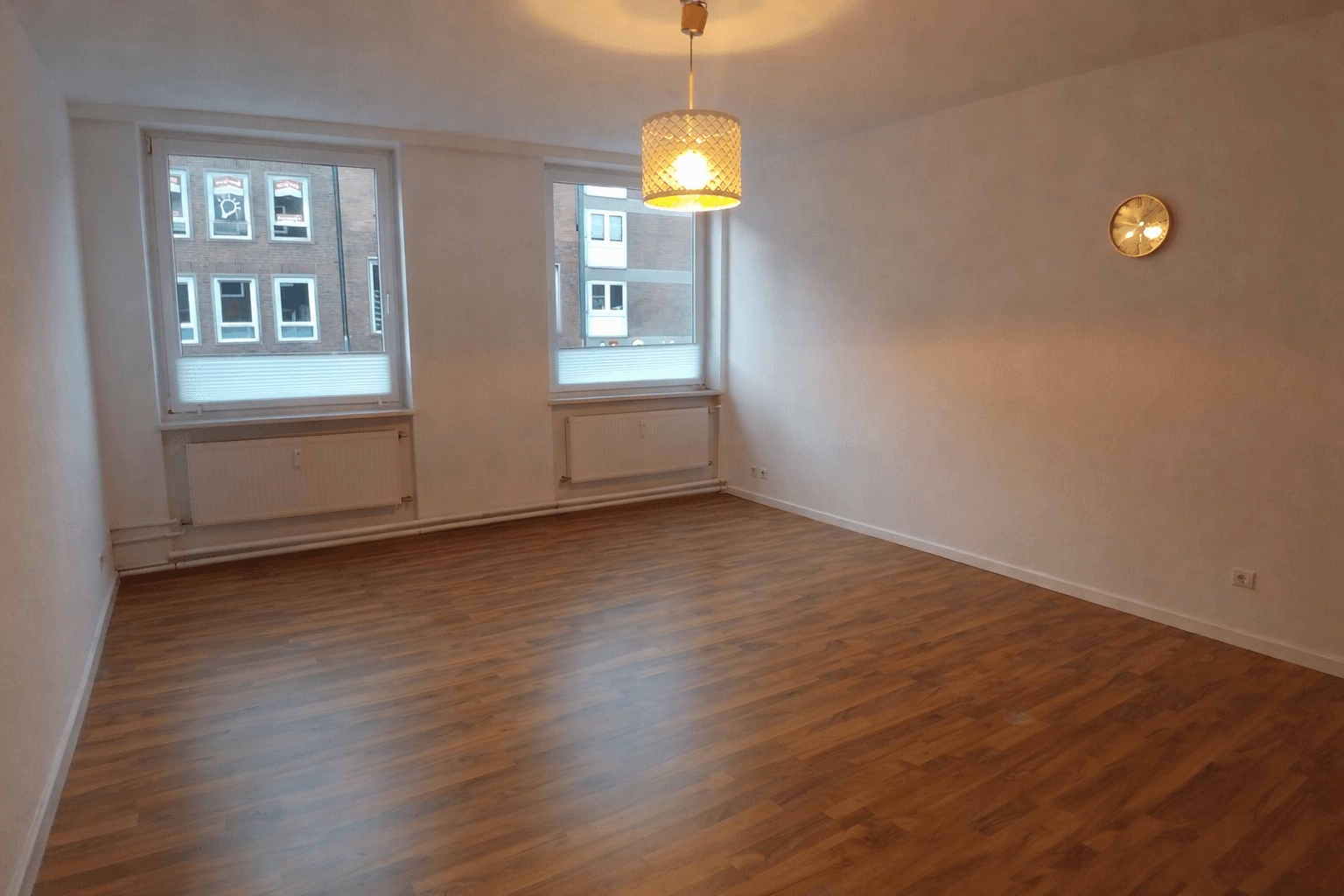 Prenájom bytu 2-izbový 75 m², Holstenstraße 5-7, Lübeck, Šlezvicko-Holštajnsko Prenájom bytu 2-izbový 75 m², Holstenstraße 5-7, Lübeck, Šlezvicko-Holštajnsko