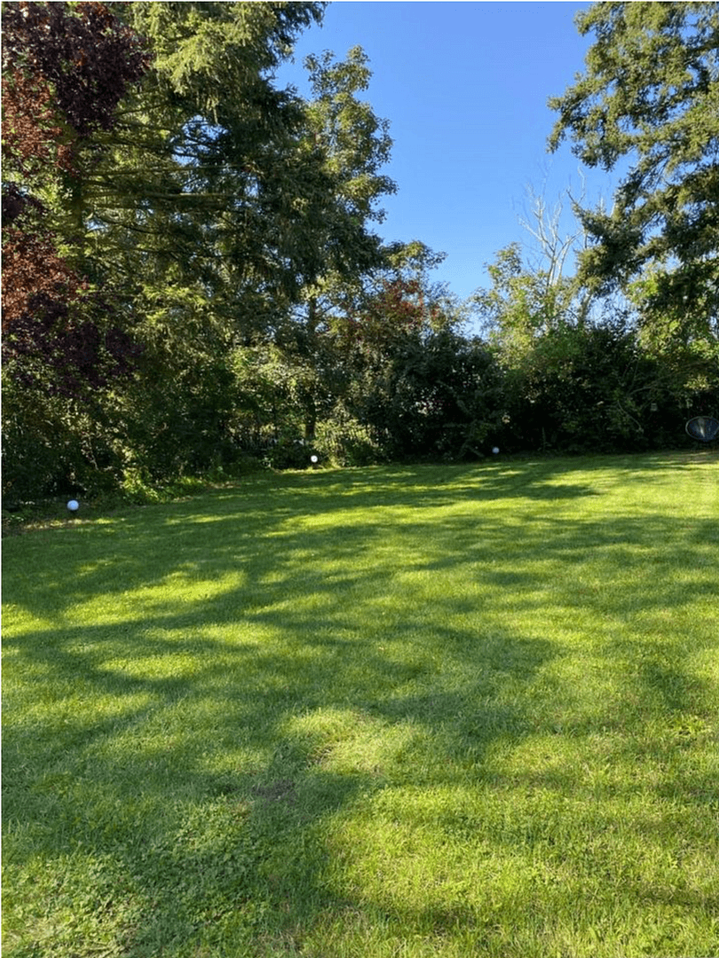 Prenájom domu 250 m², pozemok 662 m², Flughafenstr., Karlsruhe, Bádensko-Wurttembersko Prenájom domu 250 m², pozemok 662 m², Flughafenstr., Karlsruhe, Bádensko-Wurttembersko