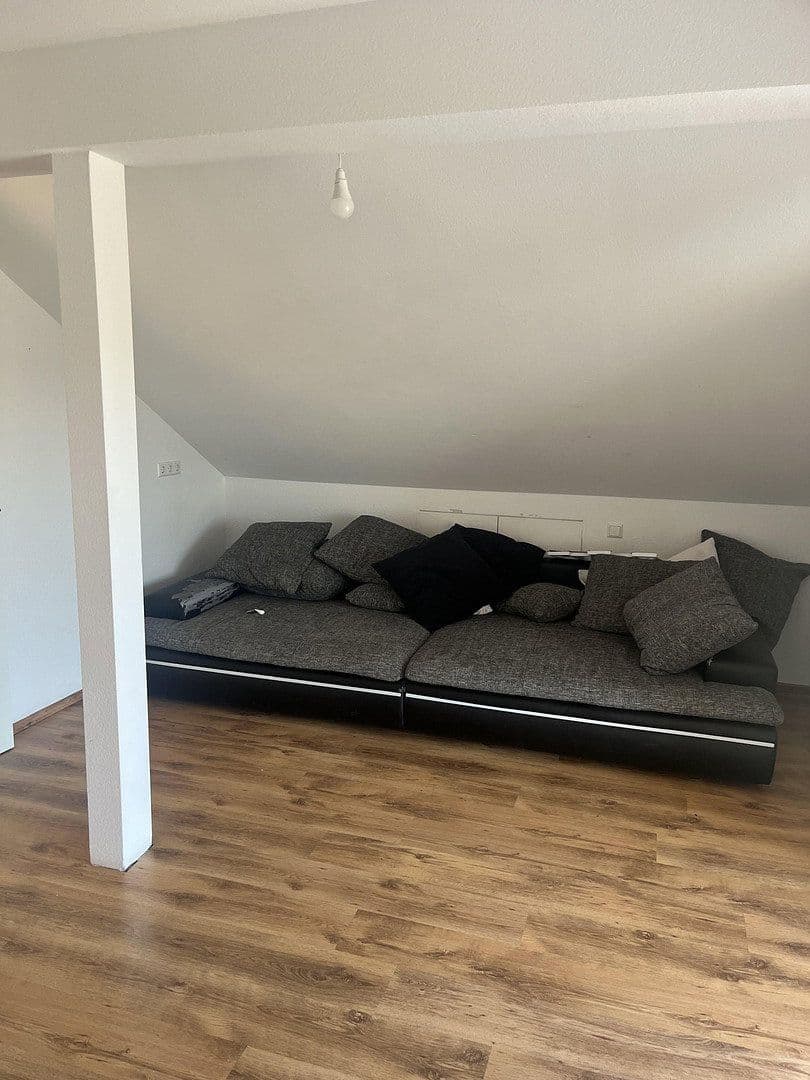 Prenájom bytu 3-izbový 85 m², Hans Doll Strasse 17 A, Sinsheim, Bádensko-Wurttembersko Prenájom bytu 3-izbový 85 m², Hans Doll Strasse 17 A, Sinsheim, Bádensko-Wurttembersko