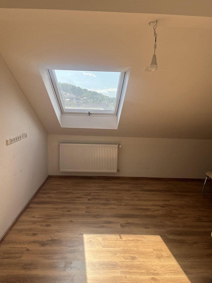 Prenájom bytu 3-izbový 85 m², Hans Doll Strasse 17 A, Sinsheim, Bádensko-Wurttembersko Prenájom bytu 3-izbový 85 m², Hans Doll Strasse 17 A, Sinsheim, Bádensko-Wurttembersko