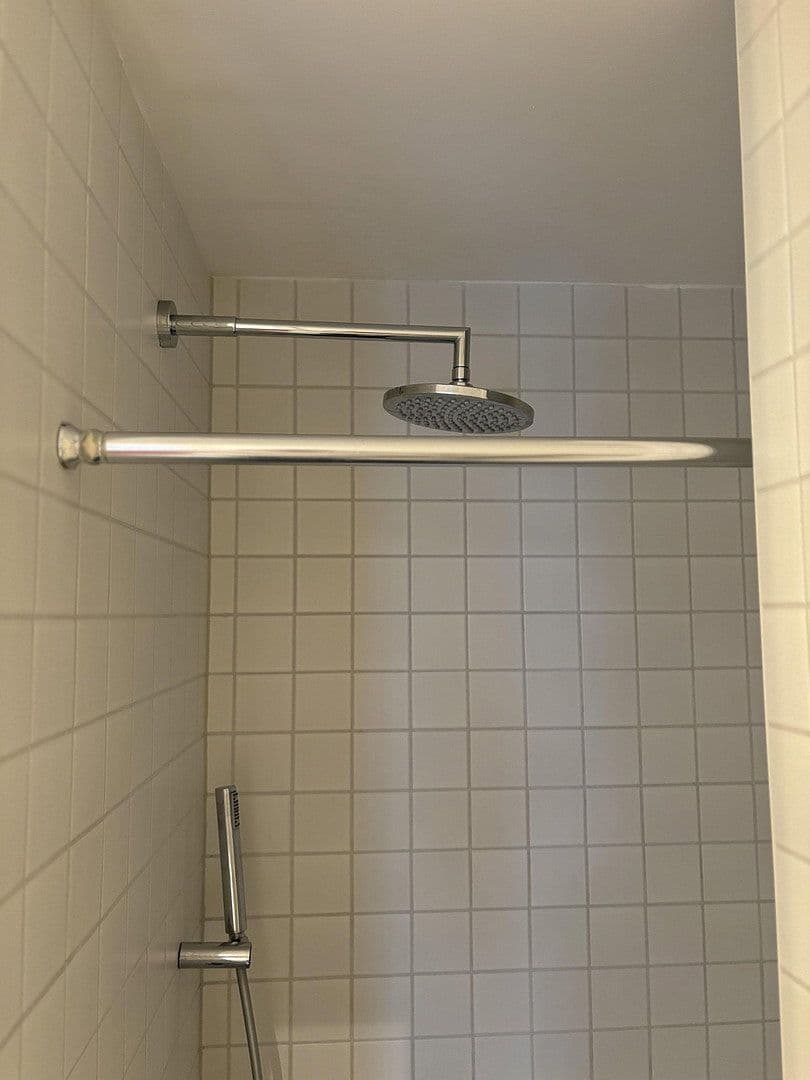 Prenájom bytu 1-izbový 41 m², Berlin, Berlín Prenájom bytu 1-izbový 41 m², Berlin, Berlín