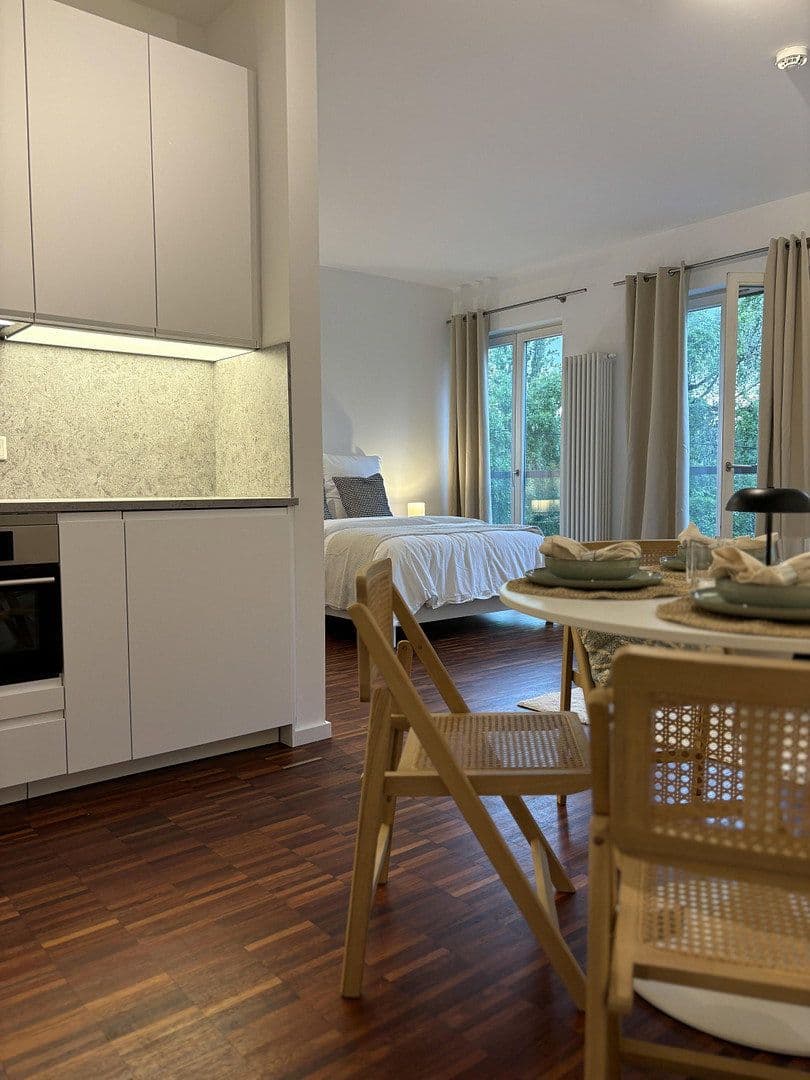 Prenájom bytu 1-izbový 41 m², Berlin, Berlín Prenájom bytu 1-izbový 41 m², Berlin, Berlín