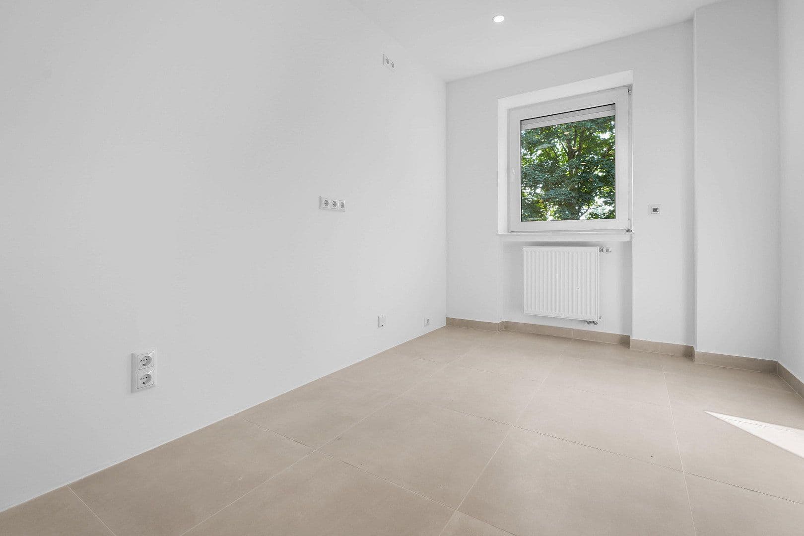 Prenájom bytu 3-izbový 73 m², Hannover, Dolné Sasko Prenájom bytu 3-izbový 73 m², Hannover, Dolné Sasko