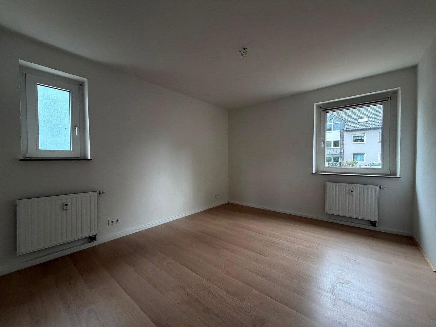 Prenájom bytu 3-izbový 52 m², Voerstestraße 18, Castrop-Rauxel, Severné Porýnie - Westfálsko Prenájom bytu 3-izbový 52 m², Voerstestraße 18, Castrop-Rauxel, Severné Porýnie - Westfálsko
