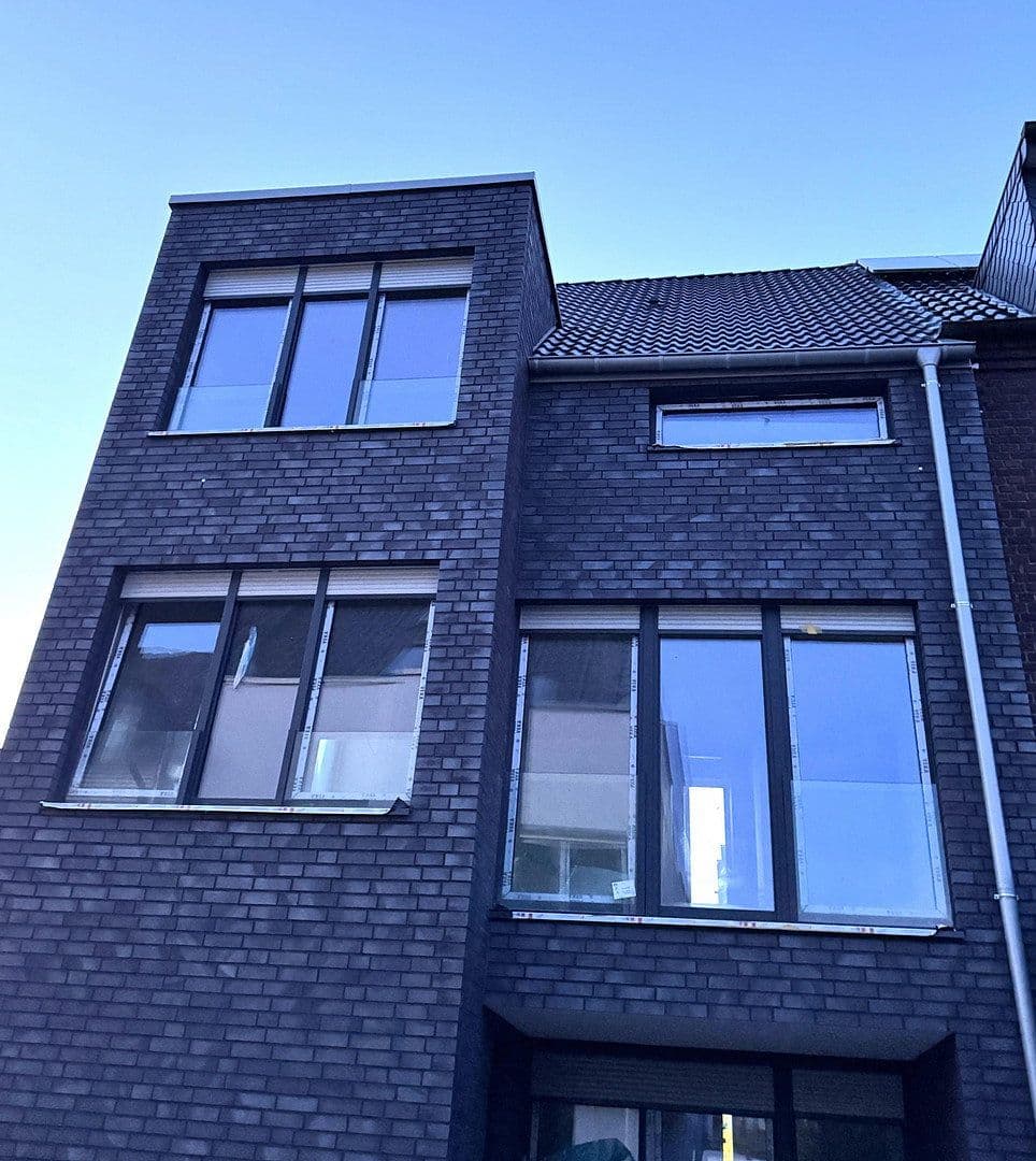 Prenájom domu 145 m², pozemok 180 m², Römerstr. 14, Meerbusch, Severné Porýnie - Westfálsko Prenájom domu 145 m², pozemok 180 m², Römerstr. 14, Meerbusch, Severné Porýnie - Westfálsko