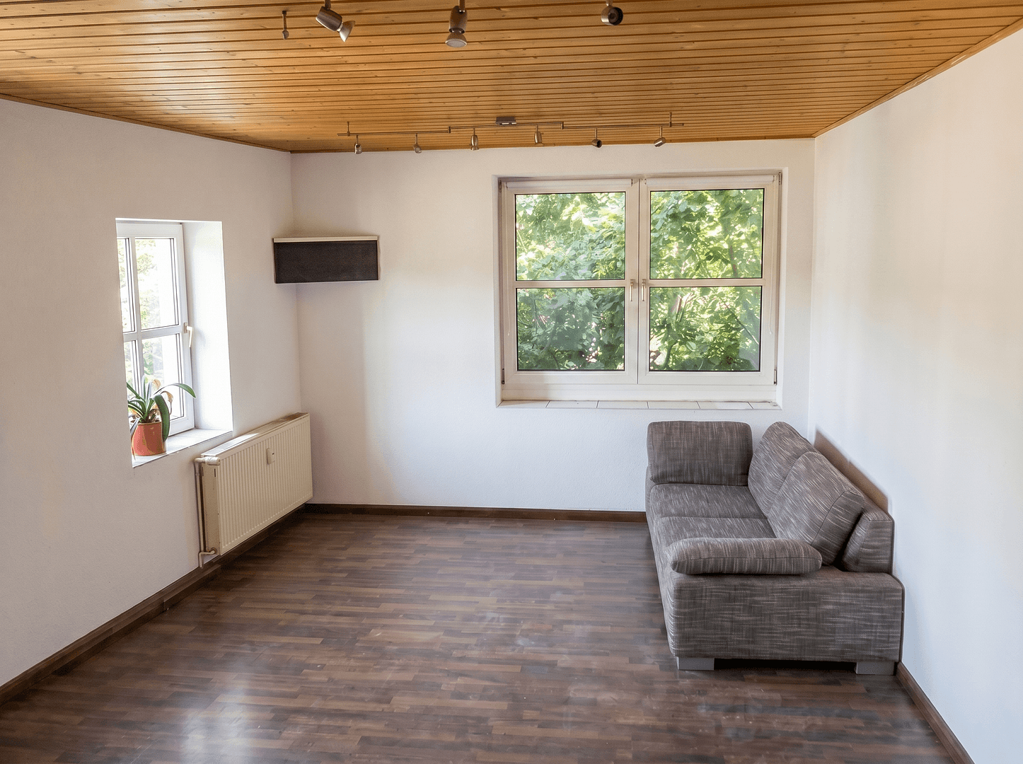 Prenájom nebytového priestoru 213 m², Alte Dorfstr. 15, Grimma, Sasko Prenájom nebytového priestoru 213 m², Alte Dorfstr. 15, Grimma, Sasko