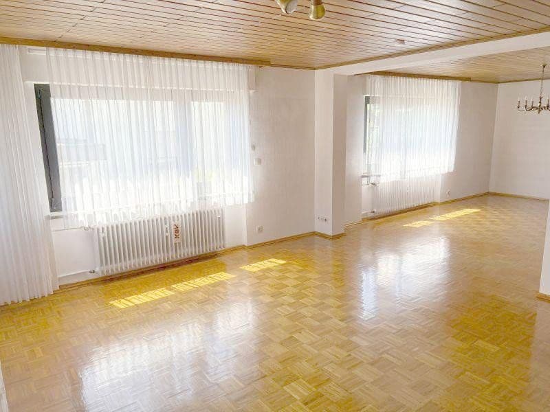 Prenájom bytu 3-izbový 1 m², Karlsruhe, Bádensko-Wurttembersko Prenájom bytu 3-izbový 1 m², Karlsruhe, Bádensko-Wurttembersko
