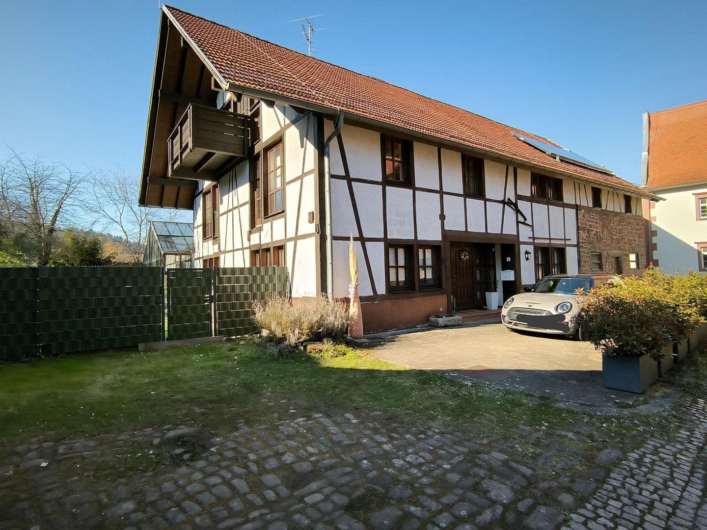 Predaj domu 300 m², pozemok 2.600 m², Breuberg, Hesensko Predaj domu 300 m², pozemok 2.600 m², Breuberg, Hesensko