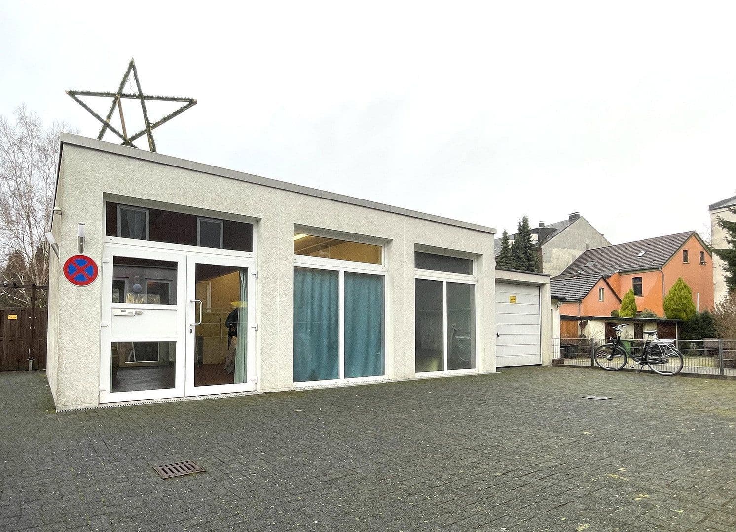 Prenájom nebytového priestoru 544 m², Knappenstraße 80, Oberhausen, Severné Porýnie - Westfálsko Prenájom nebytového priestoru 544 m², Knappenstraße 80, Oberhausen, Severné Porýnie - Westfálsko