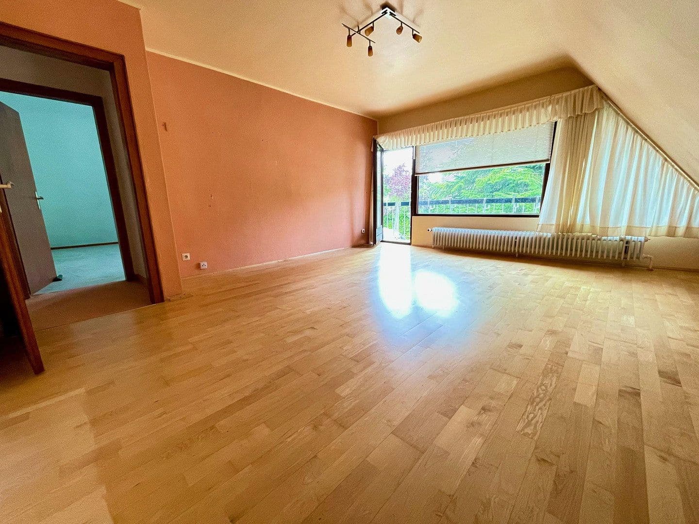 Predaj domu 200 m², pozemok 1.400 m², Reinfeld, Šlezvicko-Holštajnsko Predaj domu 200 m², pozemok 1.400 m², Reinfeld, Šlezvicko-Holštajnsko
