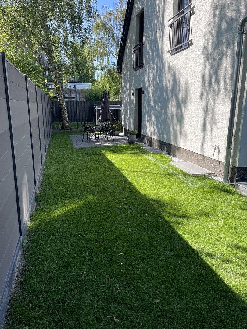 Predaj domu 160 m², pozemok 420 m², Berlin, Berlín Predaj domu 160 m², pozemok 420 m², Berlin, Berlín