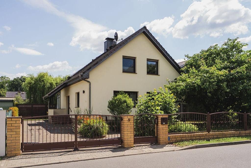 Predaj domu 180 m², pozemok 942 m², Königs Wusterhausen, Brandenbursko Predaj domu 180 m², pozemok 942 m², Königs Wusterhausen, Brandenbursko