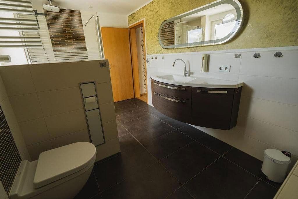 Predaj domu 180 m², pozemok 942 m², Königs Wusterhausen, Brandenbursko Predaj domu 180 m², pozemok 942 m², Königs Wusterhausen, Brandenbursko
