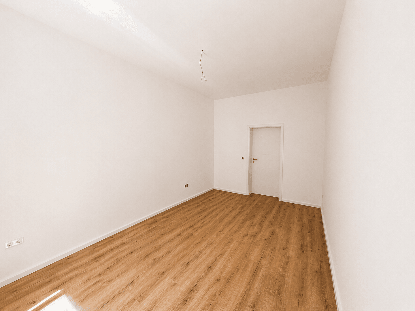 Prenájom bytu 4-izbový 93 m², Röpziger Straße 6, Halle (Saale), Sasko-Anhaltsko Prenájom bytu 4-izbový 93 m², Röpziger Straße 6, Halle (Saale), Sasko-Anhaltsko
