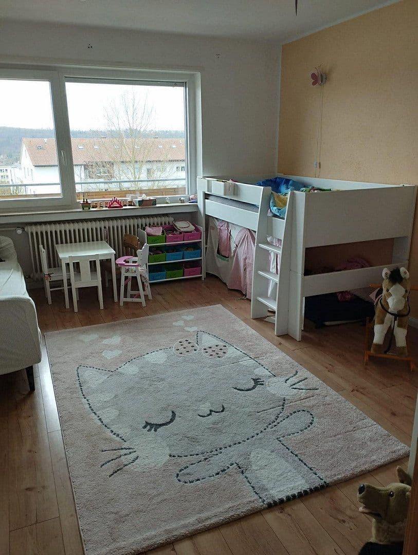 Predaj bytu 3-izbový 85 m², Esslingen am Neckar, Bádensko-Wurttembersko Predaj bytu 3-izbový 85 m², Esslingen am Neckar, Bádensko-Wurttembersko