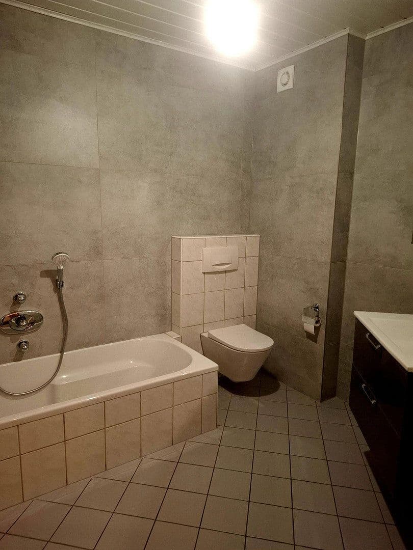 Prenájom bytu 2-izbový 70 m², Westerngrund, Bavorsko Prenájom bytu 2-izbový 70 m², Westerngrund, Bavorsko