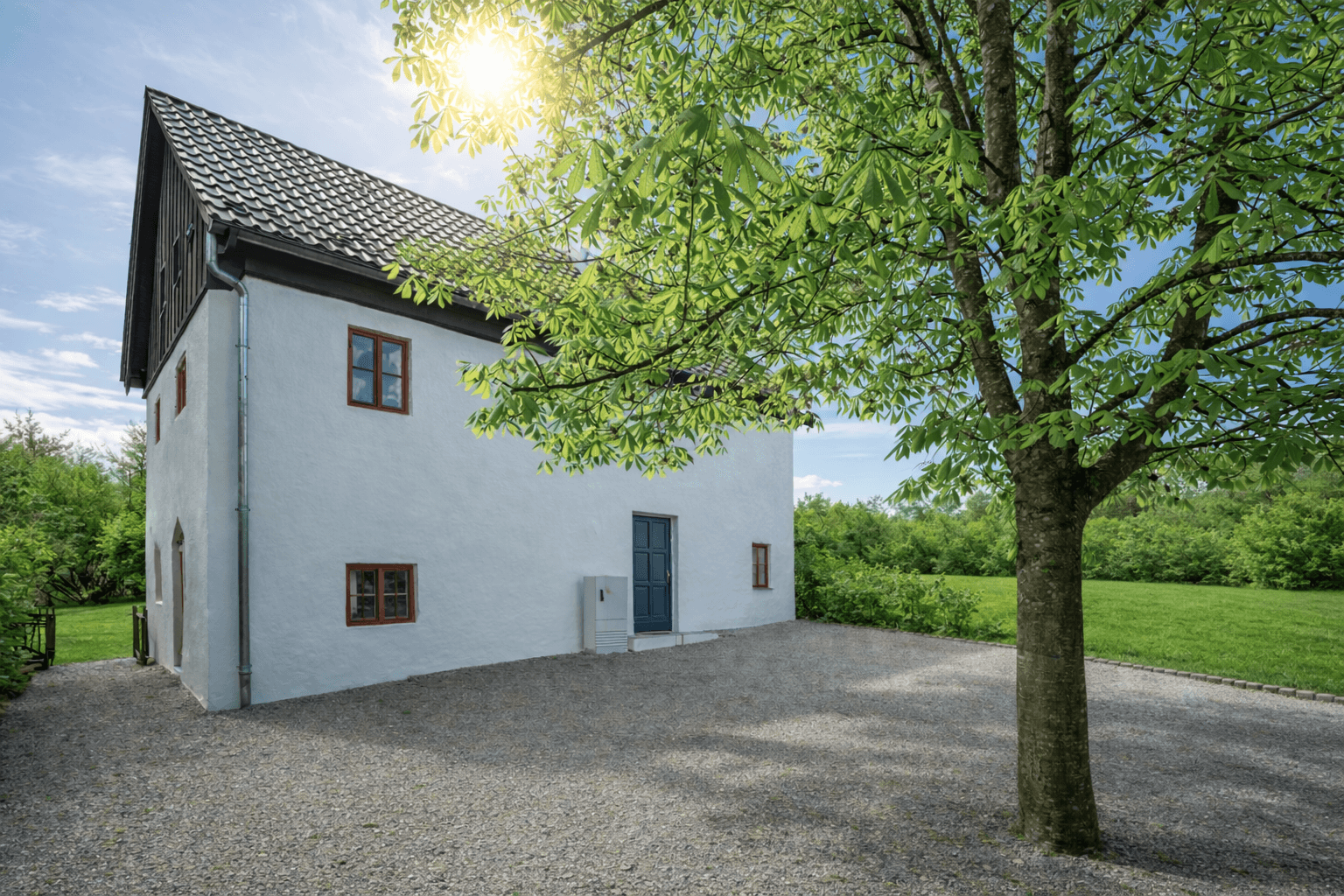 Prenájom domu 130 m², pozemok 2.678 m², Manthalstr. 2, Berg, Bavorsko Prenájom domu 130 m², pozemok 2.678 m², Manthalstr. 2, Berg, Bavorsko