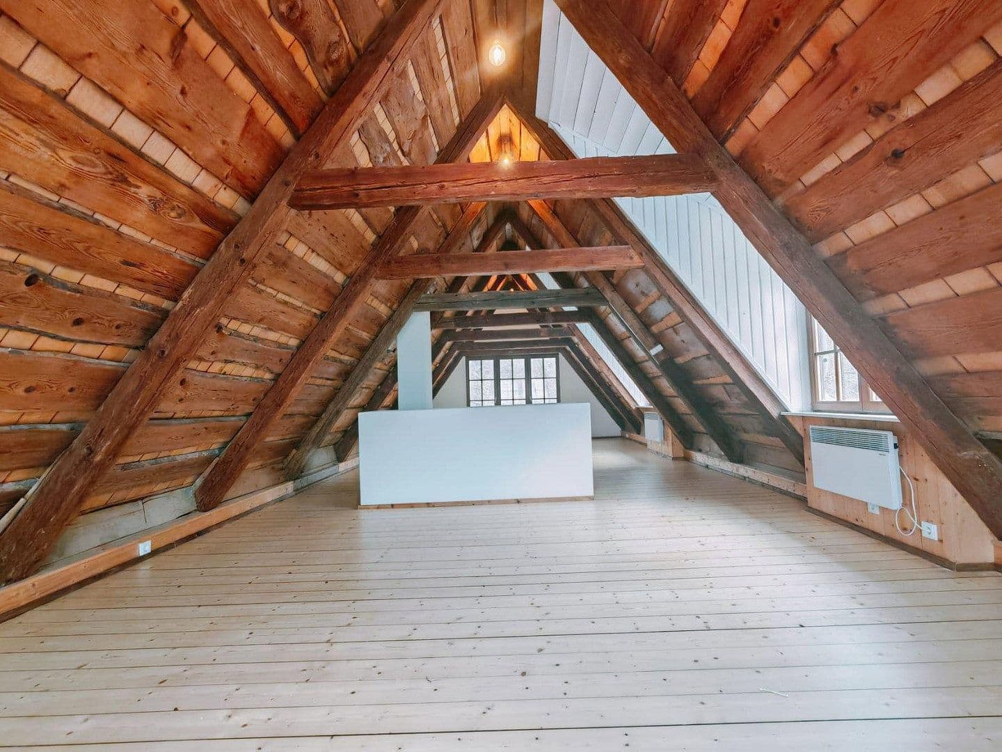Prenájom domu 130 m², pozemok 2.678 m², Manthalstr. 2, Berg, Bavorsko Prenájom domu 130 m², pozemok 2.678 m², Manthalstr. 2, Berg, Bavorsko