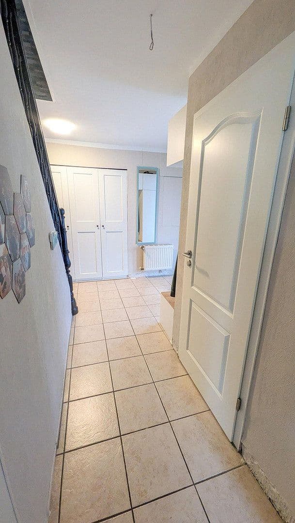Predaj domu 144 m², pozemok 1.416 m², Hennef (Sieg), Severné Porýnie - Westfálsko Predaj domu 144 m², pozemok 1.416 m², Hennef (Sieg), Severné Porýnie - Westfálsko