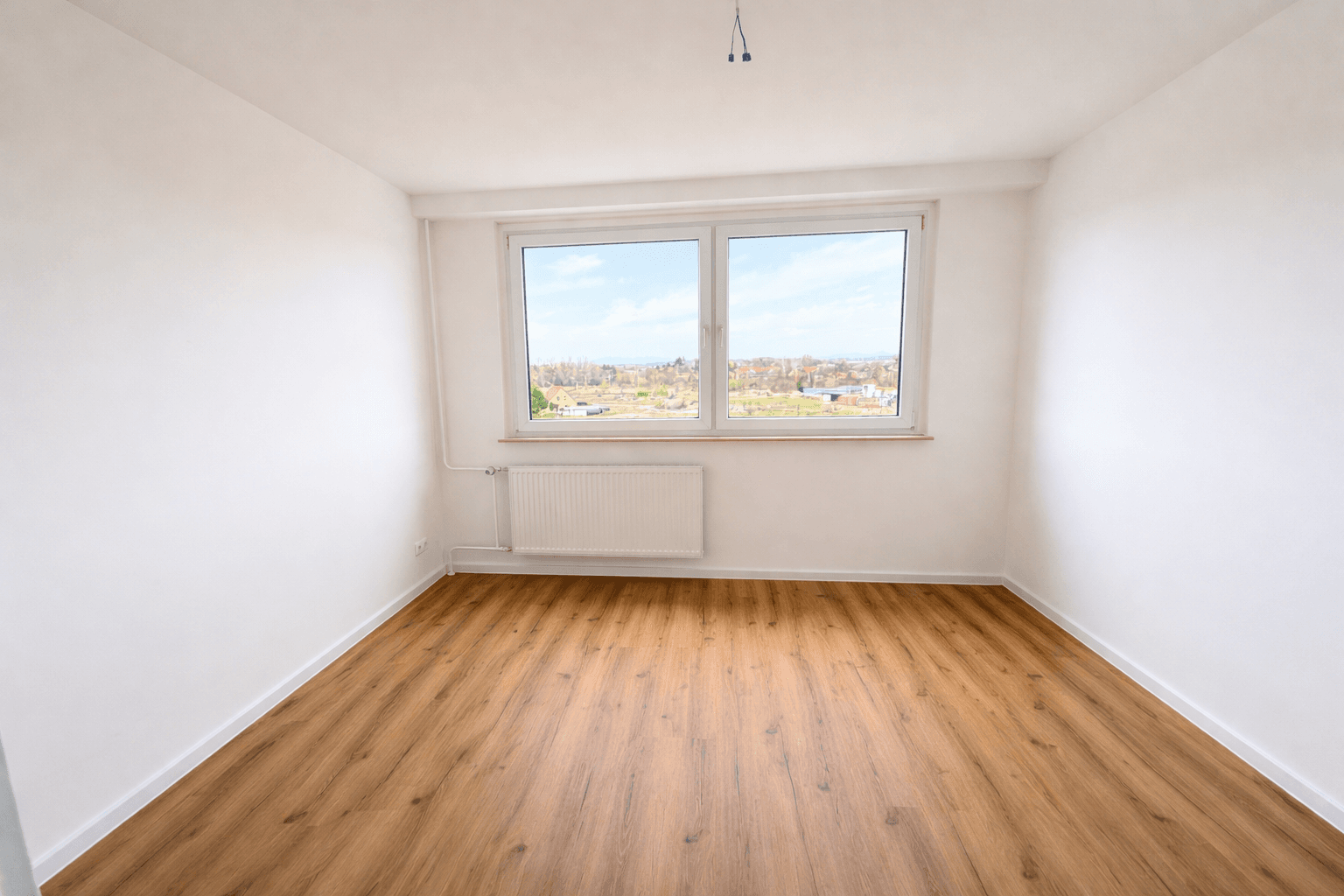Prenájom bytu 3-izbový 66 m², Otto-Dix-Ring 26, Dresden, Sasko Prenájom bytu 3-izbový 66 m², Otto-Dix-Ring 26, Dresden, Sasko
