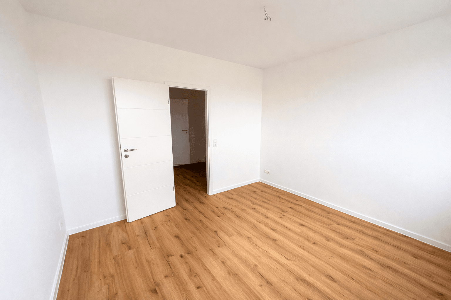 Prenájom bytu 3-izbový 66 m², Otto-Dix-Ring 26, Dresden, Sasko Prenájom bytu 3-izbový 66 m², Otto-Dix-Ring 26, Dresden, Sasko