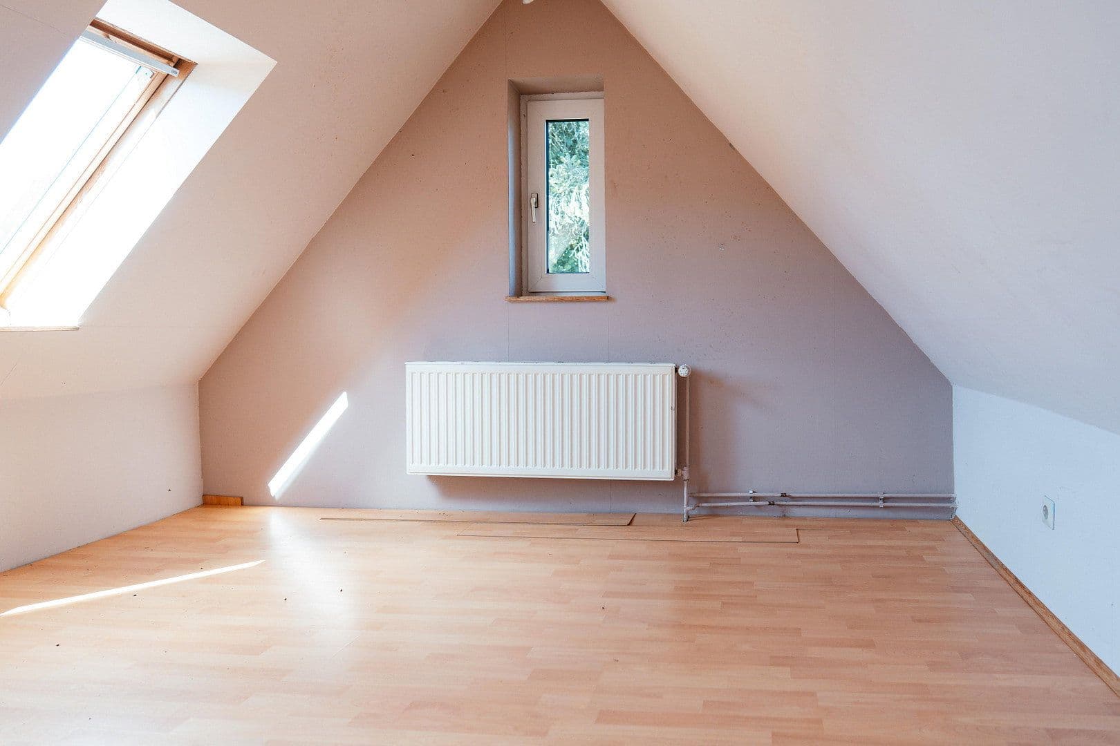 Predaj domu 185 m², pozemok 1.095 m², Dörverden, Dolné Sasko Predaj domu 185 m², pozemok 1.095 m², Dörverden, Dolné Sasko