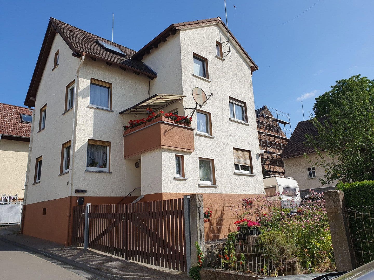 Predaj domu 120 m², pozemok 793 m², Buseck, Hesensko Predaj domu 120 m², pozemok 793 m², Buseck, Hesensko