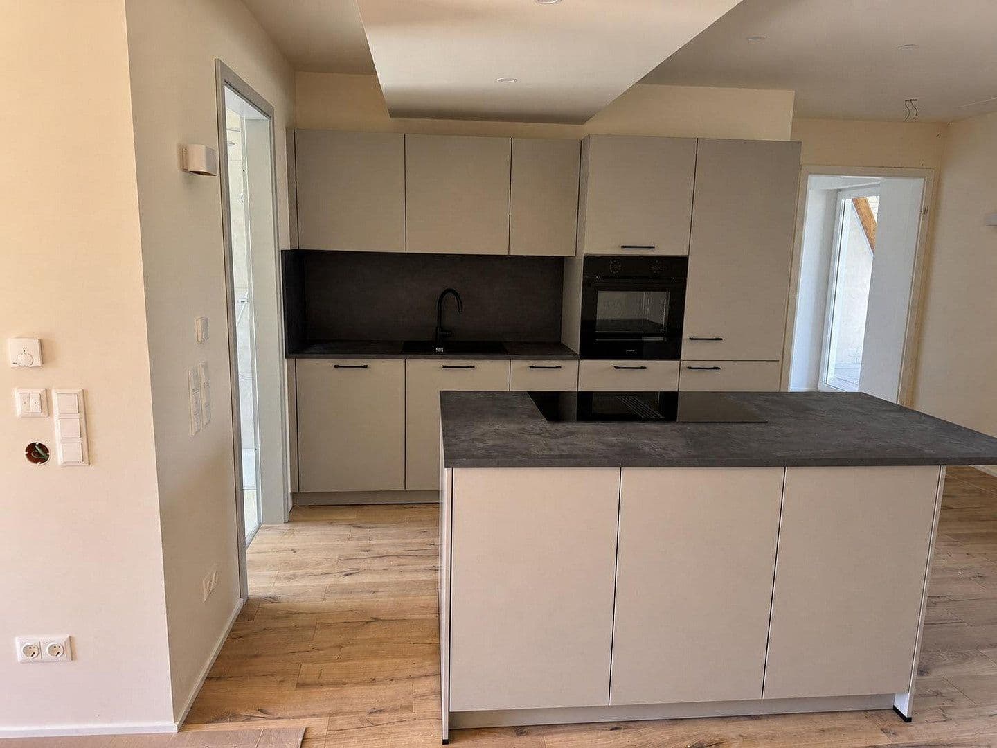 Prenájom bytu 1-izbový 46 m², Augsburger Straße 2, Mering, Bavorsko Prenájom bytu 1-izbový 46 m², Augsburger Straße 2, Mering, Bavorsko