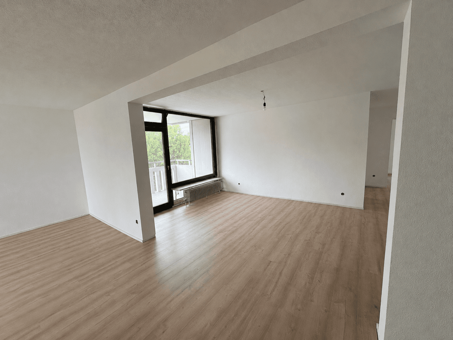 Prenájom bytu 3-izbový 114 m², Bietigheim-Bissingen, Bádensko-Wurttembersko Prenájom bytu 3-izbový 114 m², Bietigheim-Bissingen, Bádensko-Wurttembersko