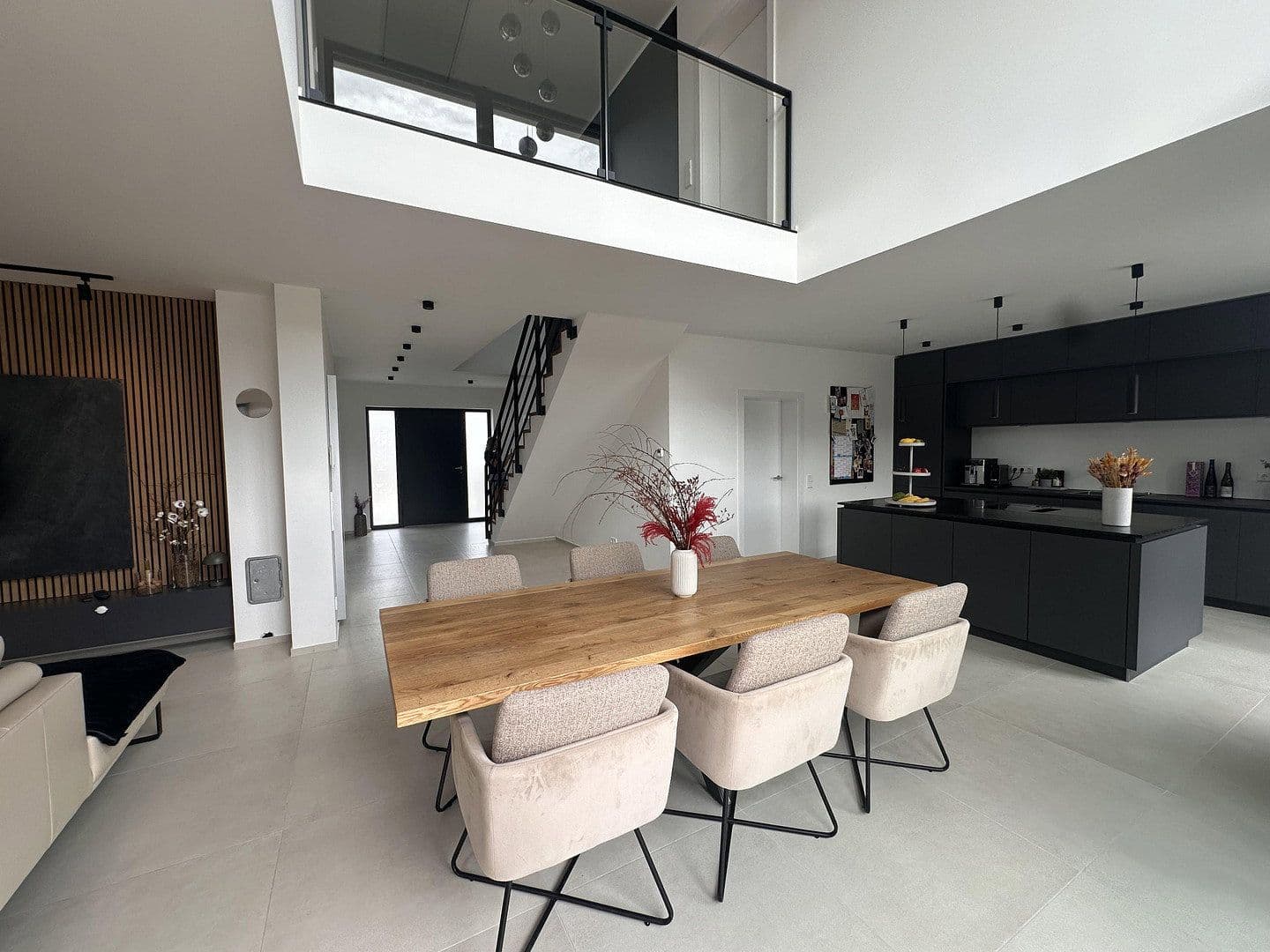 Predaj domu 200 m², pozemok 455 m², Steinfeld (Pfalz), Porýnie-Falcko Predaj domu 200 m², pozemok 455 m², Steinfeld (Pfalz), Porýnie-Falcko