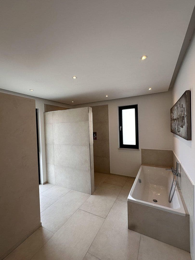 Predaj domu 200 m², pozemok 455 m², Steinfeld (Pfalz), Porýnie-Falcko Predaj domu 200 m², pozemok 455 m², Steinfeld (Pfalz), Porýnie-Falcko