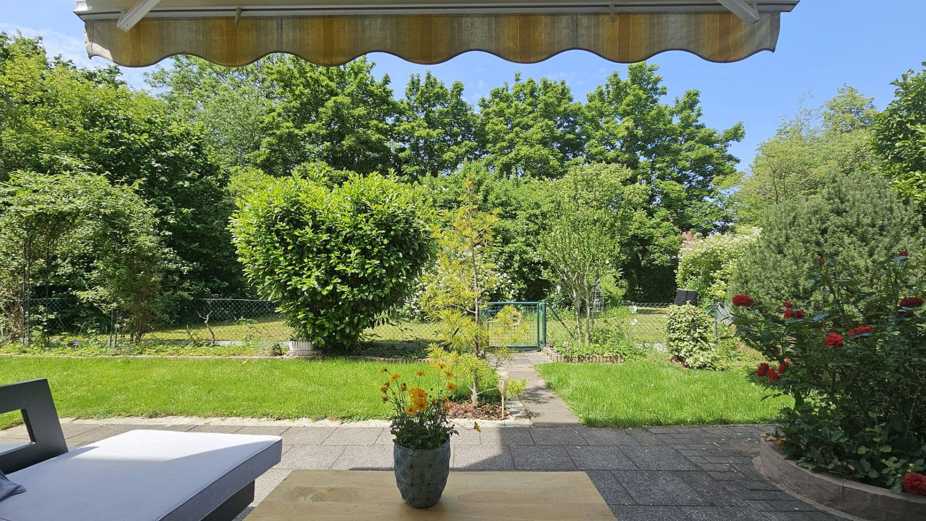 Prenájom bytu 3-izbový 87 m², München, Bavorsko Prenájom bytu 3-izbový 87 m², München, Bavorsko