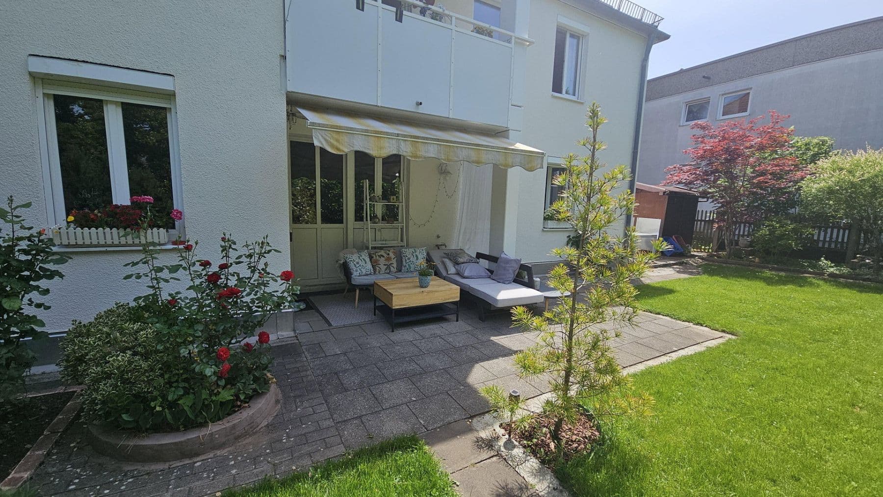 Prenájom bytu 3-izbový 87 m², München, Bavorsko Prenájom bytu 3-izbový 87 m², München, Bavorsko