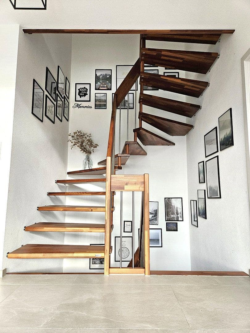 Predaj domu 138 m², pozemok 550 m², Niedereschach, Bádensko-Wurttembersko Predaj domu 138 m², pozemok 550 m², Niedereschach, Bádensko-Wurttembersko