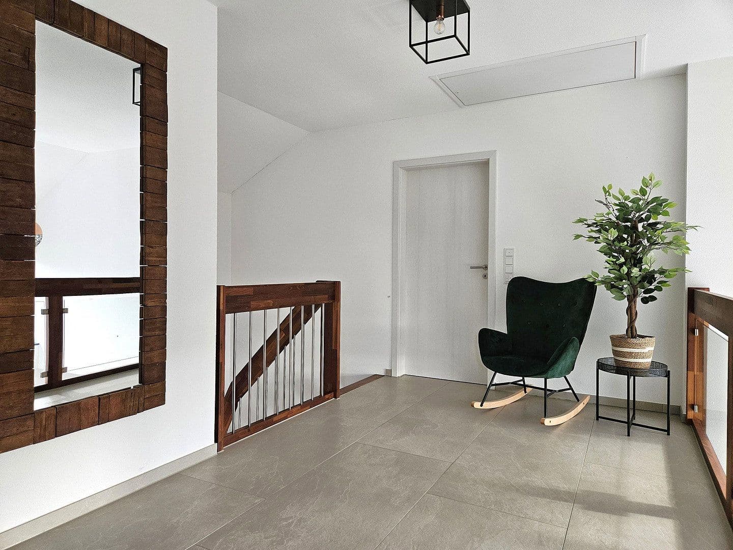 Predaj domu 138 m², pozemok 550 m², Niedereschach, Bádensko-Wurttembersko Predaj domu 138 m², pozemok 550 m², Niedereschach, Bádensko-Wurttembersko