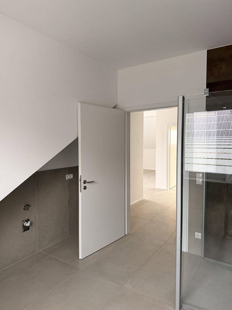 Prenájom bytu 2-izbový 73 m², Hümmerich, Porýnie-Falcko Prenájom bytu 2-izbový 73 m², Hümmerich, Porýnie-Falcko