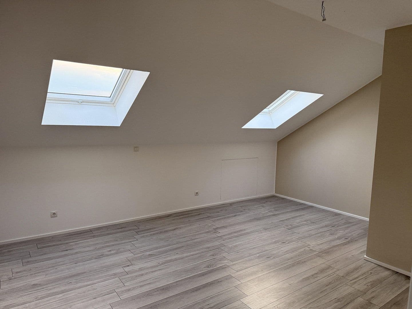 Prenájom bytu 2-izbový 73 m², Hümmerich, Porýnie-Falcko Prenájom bytu 2-izbový 73 m², Hümmerich, Porýnie-Falcko