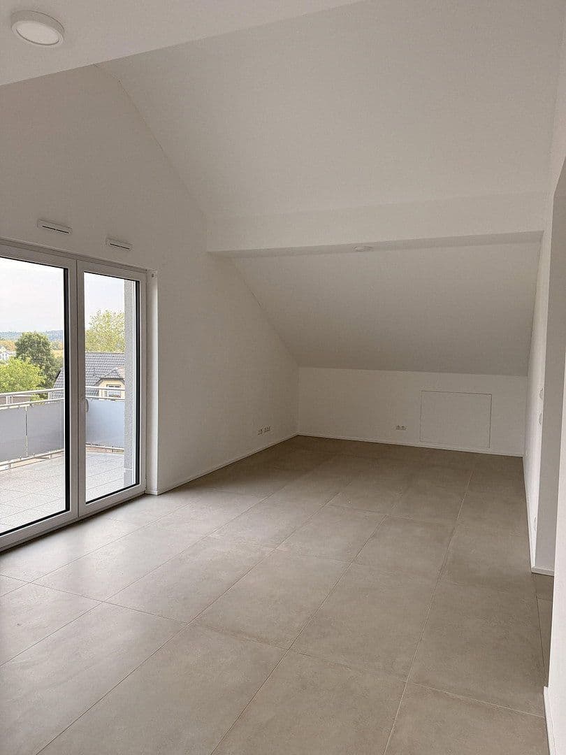 Prenájom bytu 2-izbový 73 m², Hümmerich, Porýnie-Falcko Prenájom bytu 2-izbový 73 m², Hümmerich, Porýnie-Falcko