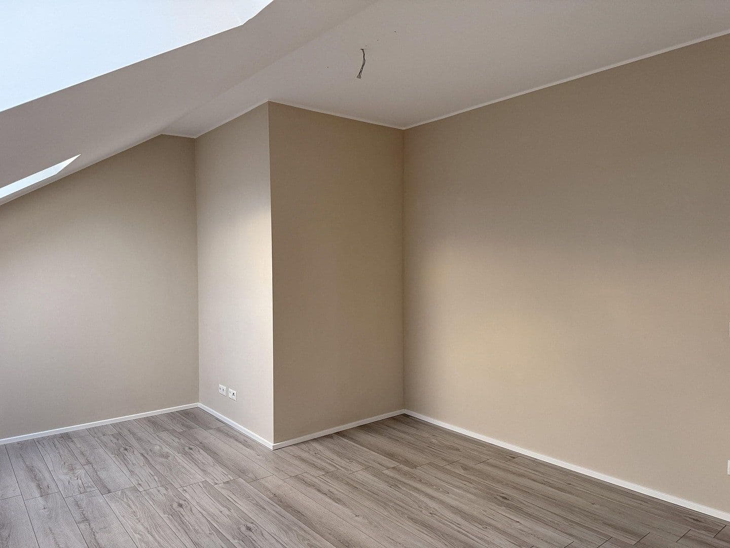 Prenájom bytu 2-izbový 73 m², Hümmerich, Porýnie-Falcko Prenájom bytu 2-izbový 73 m², Hümmerich, Porýnie-Falcko