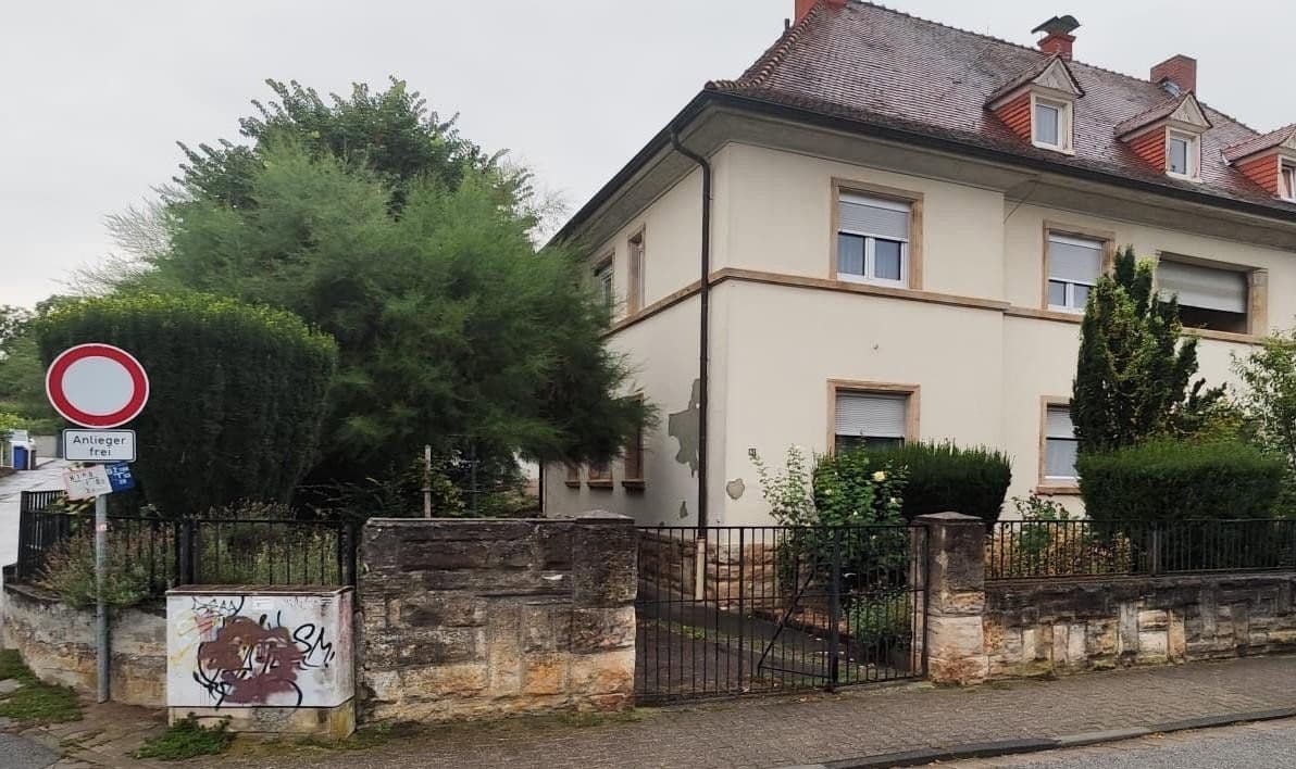 Predaj domu 220 m², pozemok 628 m², Hermannstraße 62, Wörrstadt, Porýnie-Falcko Predaj domu 220 m², pozemok 628 m², Hermannstraße 62, Wörrstadt, Porýnie-Falcko